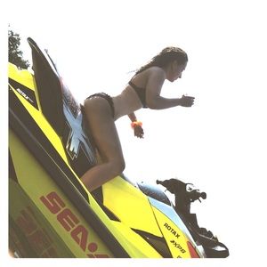 Meet your Posher, Kaylie